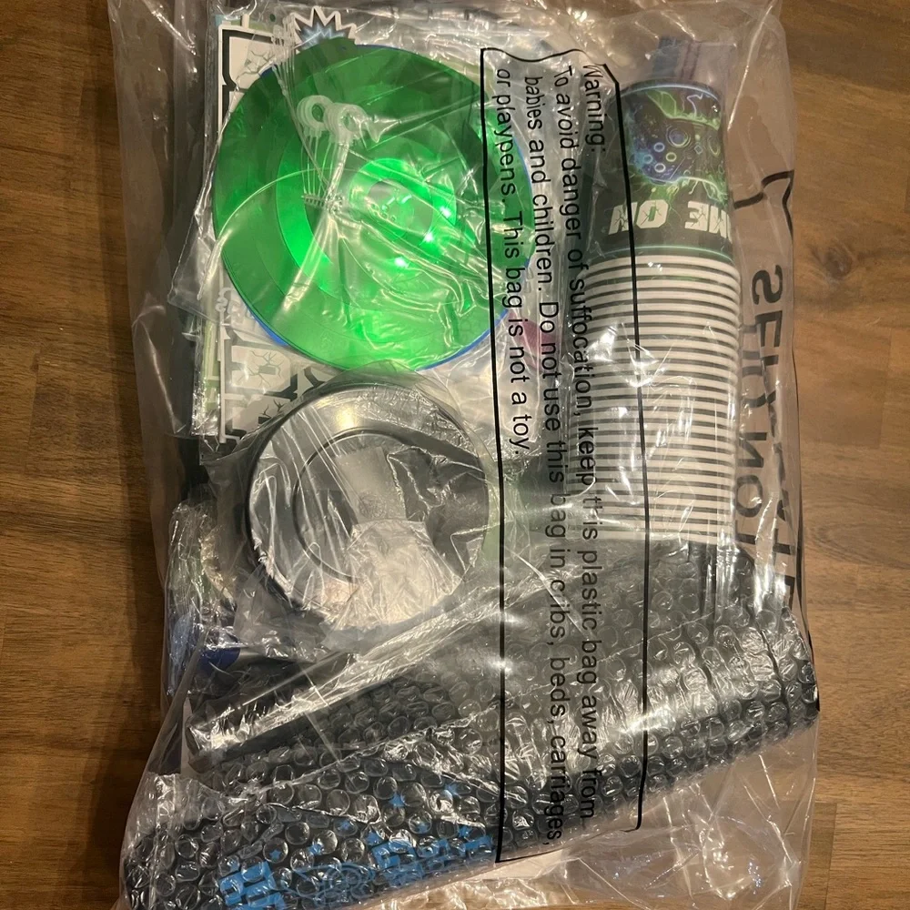 Eat Sleep Game Repeat Black & Green Gaming Party Supplies Set an favors